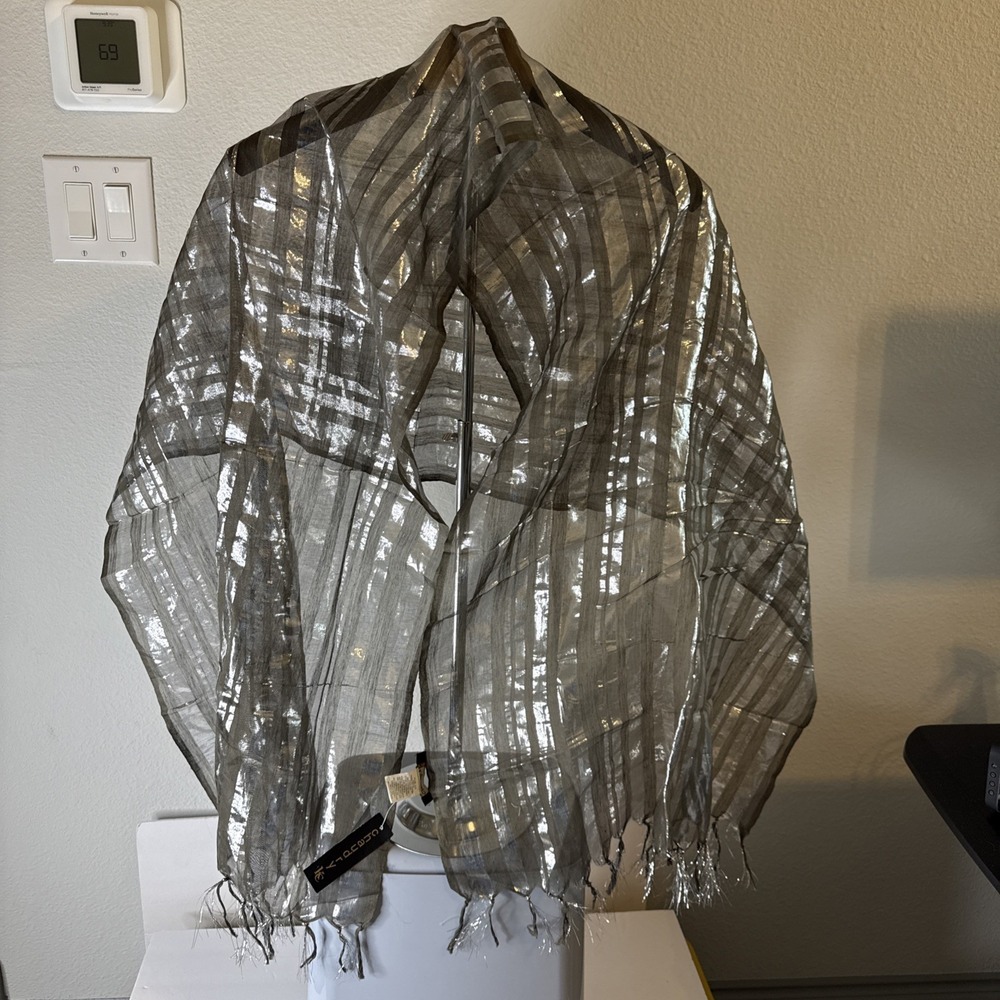 NWT Chaudry KC Scarf Gauze, Cotton, Boho Wrap Silver &‎ Gray